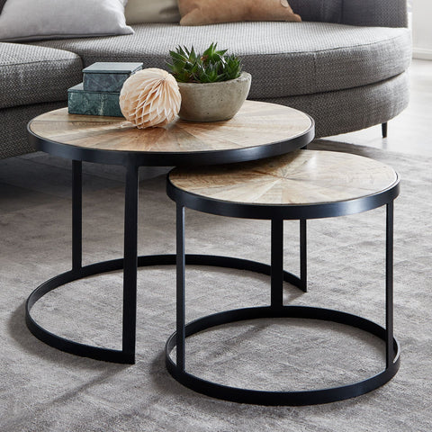 Rootz Nesting Tables - Round Design - Set of 2 Brown Coffee Table with Metal Legs - 2-Piece Placemat Nesting Table in Wood and Black Metal - Mango Solid Wood