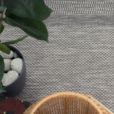 Outdoor Rug – Modern Style – Waterproof, Durable, Flat-Woven, Easy Clean
