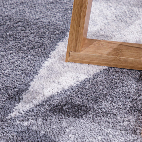 Modern Short-Pile Rug – Geometric Pattern – Soft, Durable & Easy-Care