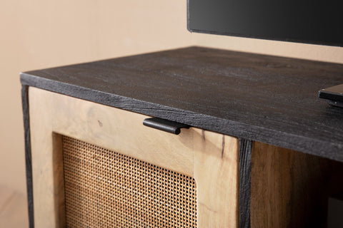 Rootz Modern Design TV-meubel - Lowboard - Mediaconsole - Bruin en Zwart - V-vormige poten - Canework Deurfronten - 120cm x 44cm x 35cm - Mangohout - Kabelgeleiding - Handgemaakt - Uniek - Antislipknoppen - 50kg laadvermogen