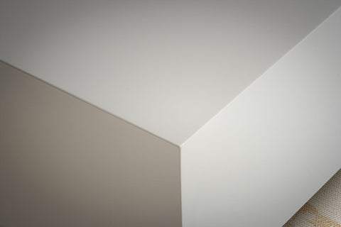 Rootz Elegant Coffee Table - Cube Table - High-Gloss Finish - White - Remote Control Storage - Versatile Design - 60cm x 60cm x 35cm