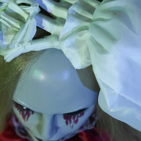 Rootz Halloween Decoration Zombie Bride - Spooky Decor - Animated Halloween Prop - Flashing Red Eyes - Eerie Howls - Motion Sensor - 90cm x 20cm x 36cm