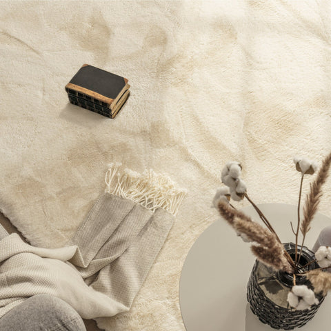 Fluffy Faux Fur Rug – High-Pile Softness – Durable & Easy-Care – Cozy Comfort