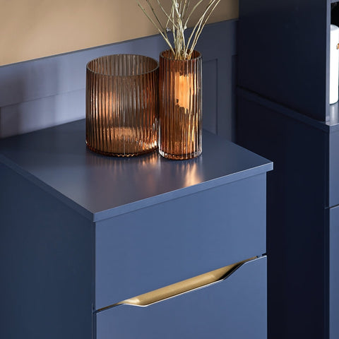 Rootz Laundry Cabinet with Built-In Laundry Bag - Linen Cabinet - Laundry Organizer - Durable MDF and Pine Construction - Moisture Protection - Easy Assembly - 40cm x 96cm x 40cm