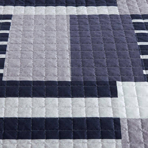 Rootz Daily Blanket Bed Supervision - Patchwork Throw - Microfiber Quilt - Soft Comfort - Blue & White - 150 x 200 cm