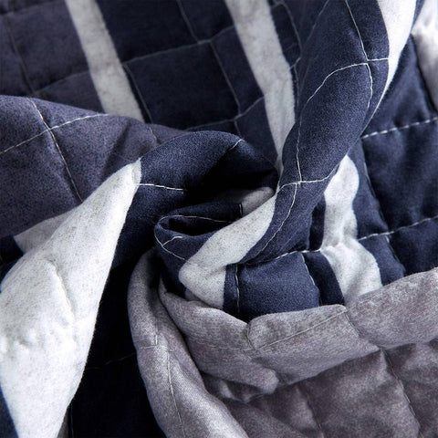Rootz Daily Blanket Bed Supervision - Patchwork Throw - Microfiber Quilt - Soft Comfort - Blue & White - 150 x 200 cm