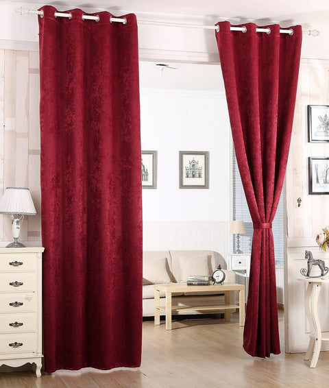 Rootz Cardine Thermal Curtain - Blackout Drapery - Red Eyelet Curtain - Energy Saving - 135x245 cm