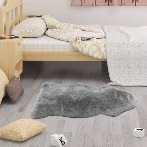 Rootz Eco Lambskin Rug - Natural Sheepskin - Comfort Rug - Insulating & Stain-Repellent - Sustainable & Versatile - Various Sizes Available