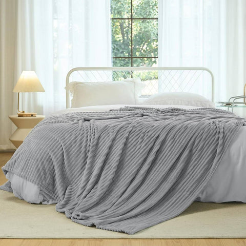 Rootz Flannel Sofa Blanket - Cuddly Throw - Cozy Bedspread - Soothing Warmth - Grey, 220x240cm