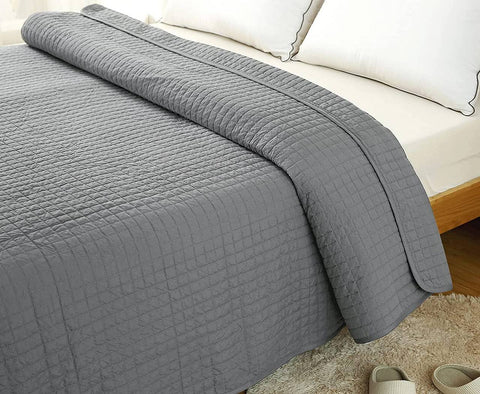 Rootz Quilted Blanket - Daily Blanket - Bed Cover - Breathable Comfort - 220 x 240 cm
