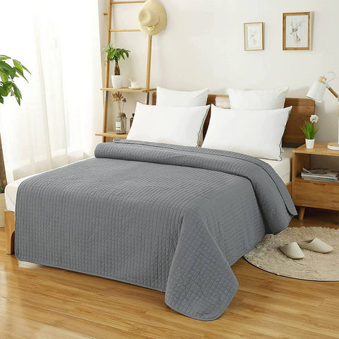 Rootz Quilted Blanket - Daily Blanket - Bed Cover - Breathable Comfort - 220 x 240 cm