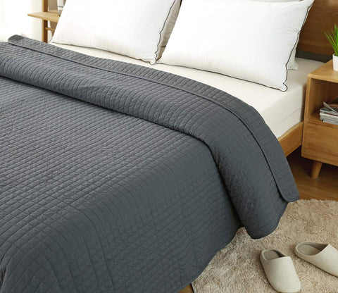 Rootz Patchwork Quilting Blanket - Comforter - Reversible Blanket - Breathable and Skin-Friendly - Grey 240 x 260cm