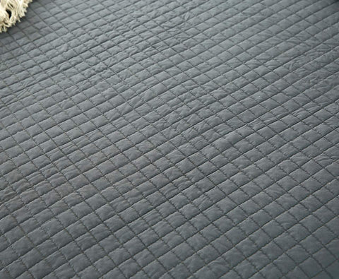 Rootz Patchwork Quilting Blanket - Bedspread - Reversible Blankets - Breathable Comfort - 170 x 210 cm - Grey, White