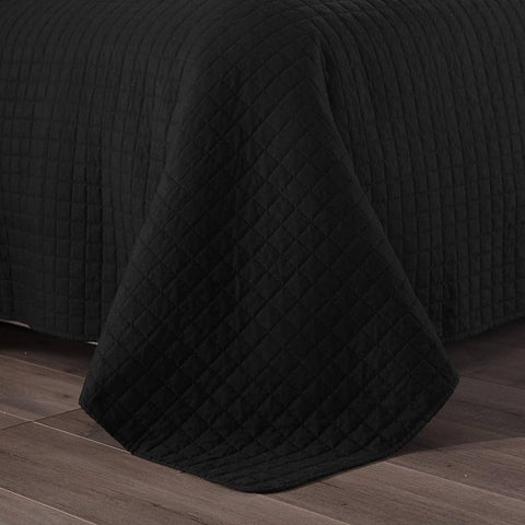 Rootz Daily Blanket Quilted Black - WEDENDESIGN Patchwork - Bedspread - Extra Comfort - 220 x 240 cm - Modern - Machine Washable