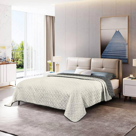 Rootz Daily Blanket - Bed Cover - Quilted Throw - Geometric Pattern - Ultra Soft Comfort - Grey, White Patchwork - 170 x 210 cm