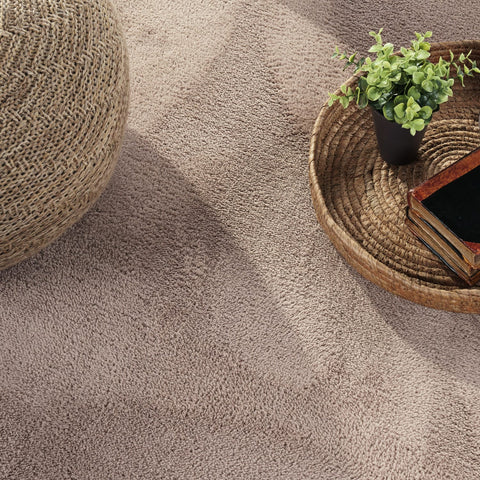 Soft Shaggy Rug – Silky Touch – Durable Polyester – Machine Washable – Versatile Use