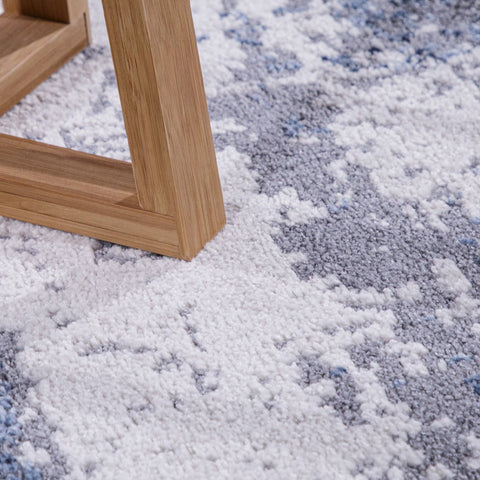 Modern Short-Pile Rug – Durable & Soft – Geometric Pattern – Easy Care