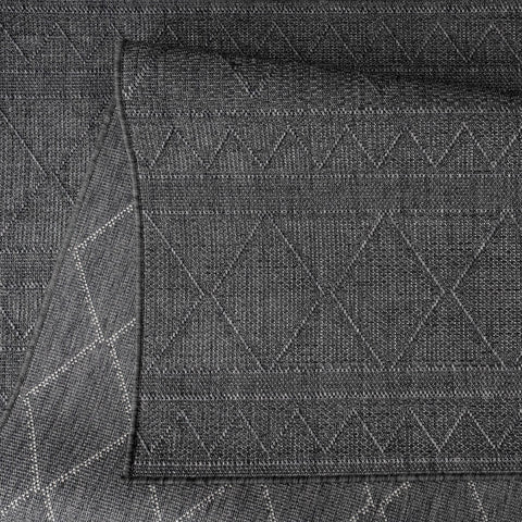 Scandinavian Flat-Weave Rug – Indoor/Outdoor – Durable, Soft & Easy-Clean – Geometric Pattern