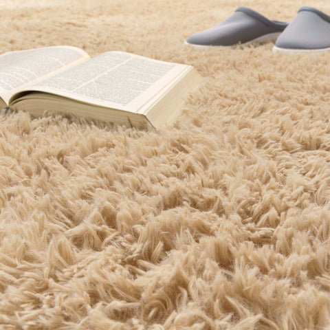 Shaggy High-Pile Rug – Soft & Durable – Plush Comfort – Easy Care – Modern Style