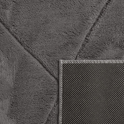 Short Pile Rug – Modern Diamond Pattern – Soft, Durable & Easy Care – 3D Texture