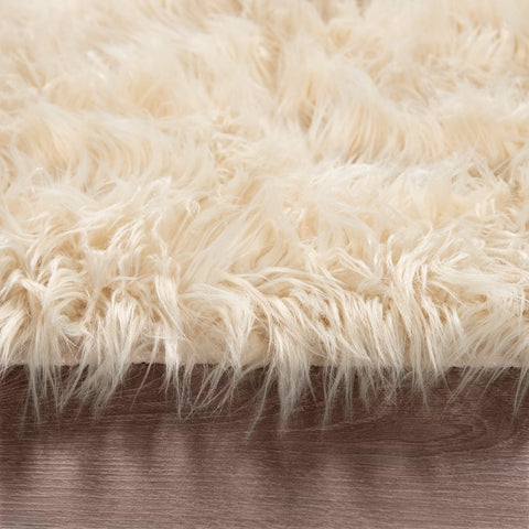 Faux Fur Rug – Ultra Soft, Fluffy, Durable & Easy Care – Animal Friendly