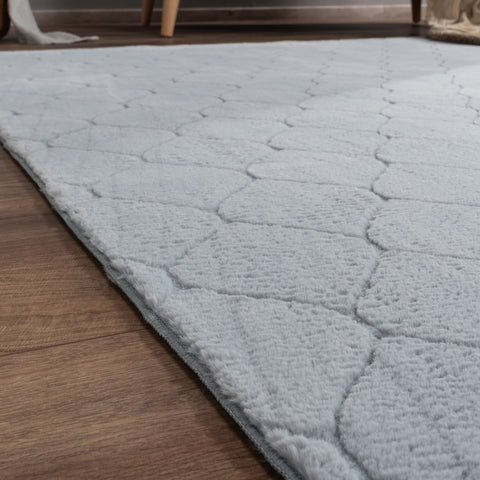 Soft Short Pile Rug – Durable Polyester – Stylish Pattern – Easy to Clean