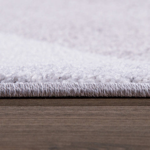 Modern Short-Pile Rug – Geometric Pattern – Soft, Durable & Easy-Care – Stylish Look