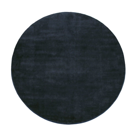 Soft Rug - Silky Feel - Durable Polyester - Washable & Easy-Care - Short Pile