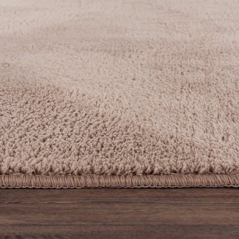 Soft Shaggy Rug – Silky Touch – Durable Polyester – Machine Washable – Versatile Use