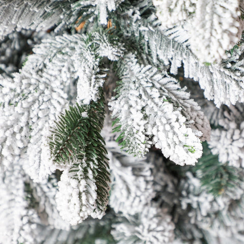 Rootz Artificial Snow Christmas Tree - Indoor Xmas Tree - Pine Cones - Hinged Construction - Flame Retardant - Green - Ø97cm x 180cm