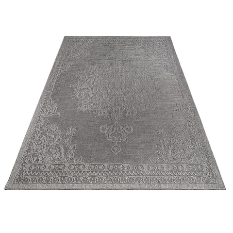 Oriental Outdoor Rug – Durable Polypropylene – Classic Floral & Geometric Motifs – Low Maintenance – Elegant Design for Patio or Balcony