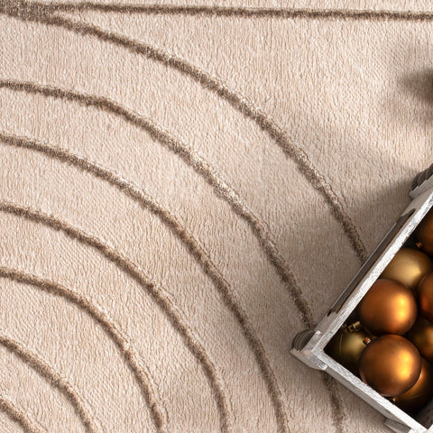 Geometric Botanical Pattern Rug – Soft, Durable Short Pile – Modern & Elegant