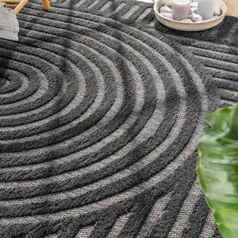 Geometric Indoor Outdoor Rug – Durable Polypropylene – 3D Effect – Easy Care