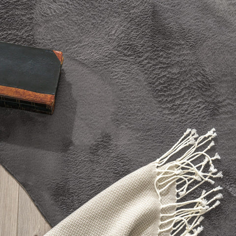 Faux Fur Rug – Ultra Soft & Fluffy – Easy-Clean – Short Pile – Cozy Living Room Decor