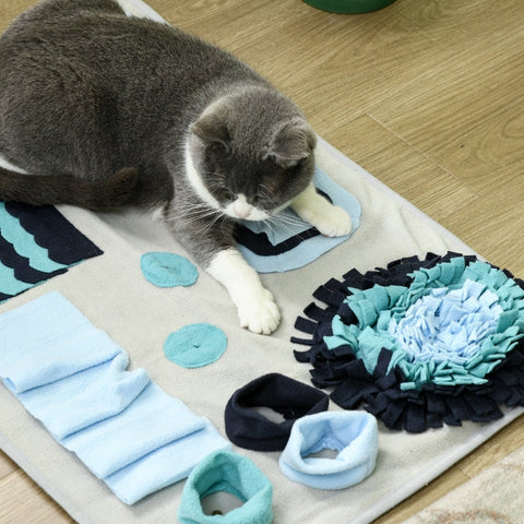 Rootz Sniffing Mat for Pets - Slow Feeder Mat - Interactive Play Toy - Polyester Fabric - Supports Better Digestion - 74cm x 50cm x 5cm