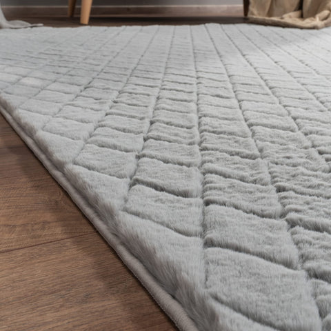 Soft Deep-Pile Rug – Modern Patterns – Durable & Easy to Clean – 100% Polyester