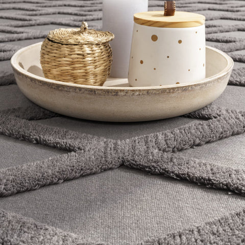 Short Pile Rug – Modern Diamond Pattern – Soft, Durable & Easy Care – 3D Effect