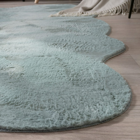 Faux Fur Rug – Soft & Fluffy – Short Pile – Easy Care – Cozy & Durable