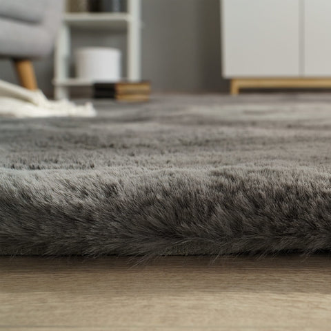 High-Pile Rug – Ultra Soft Faux Fur – Durable & Fluffy – Easy Care – Modern Style