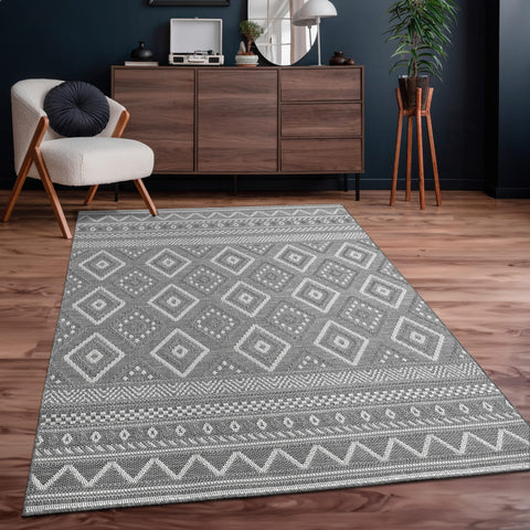 Flat-Weave Rug – Scandinavian Style – Geometric Pattern – Boho Chic – Indoor/Outdoor – Durable & Easy to Clean