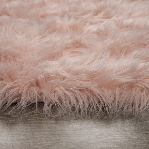 Faux Fur Rug – Ultra Soft, Fluffy, Durable, Easy-Care, Animal-Friendly