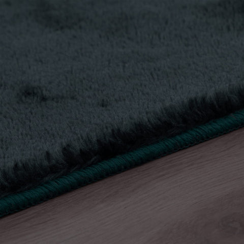 Soft Rug - Silky Feel - Durable Polyester - Washable & Easy-Care - Short Pile