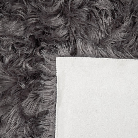 Faux Fur Rug – Ultra Soft & Fluffy – Durable – Easy Care – Animal-Friendly