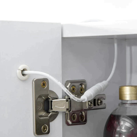 Rootz Mirror Cabinet - Bathroom Cabinet With Led Lighting - Touch Control - Towel Rail - White - 60 x 15 x 69 cm