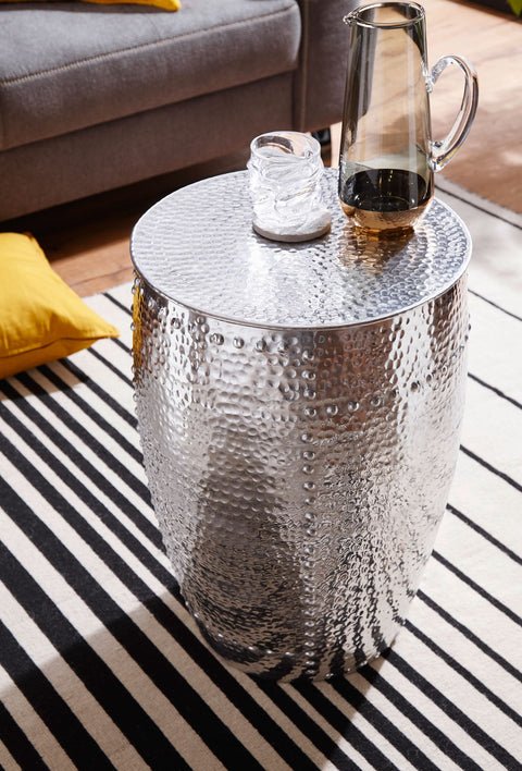 Rootz Side Table - Silver Aluminum - Oriental Round Table - Small Hammered Abstellisch - Modern Metal Designer Filing Table - Narrow Table - 41.5x62x41.5cm