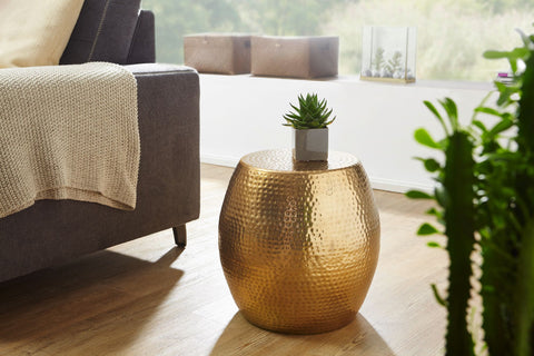 Rootz Beistelltisch – goldenes Aluminium – orientalischer runder Tisch – moderner Designer-Aktentisch aus Metall – schlanker antischisch – kleiner gehämmerter Akzenttisch – 42 x 42 x 42 cm 