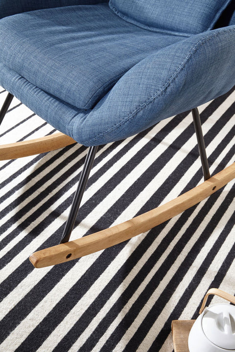 Rootz RocChair Blue Design Relaxfauteuil 75 x 110 x 88,5 cm - Fauteuil stof - hout - Schommelfauteuil met frame - Gestoffeerde Relaxfauteuil RocChair - Moderne rocchair - Hochlehner