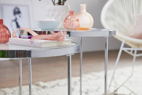 Rundes Beistelltisch-Set von Rootz – Weiß-Silber – Glasplatte – Wohnzimmer-Satztisch – Milchglas-Couchtisch – 50–42 cm 