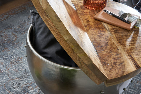 Rootz Couchtisch – Metall – Industrie-Rund – Design-Wohnzimmertisch mit Stauraum – Moderner silberner Lounge-Tisch – Mango-Massivholz – 60 x 43 x 60 cm