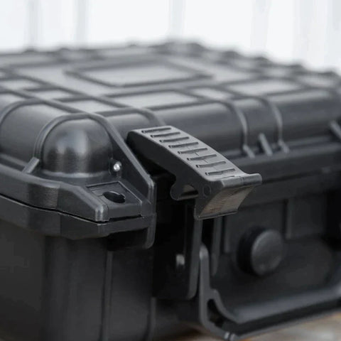 Rootz Tool Cases - Outdoor Protection Box - 2 Wielen - 2 Handgrepen - Waterdichte Kostbaarheden Case - Met Luchtventiel - Zwart - 34cm x 29cm x 15cm